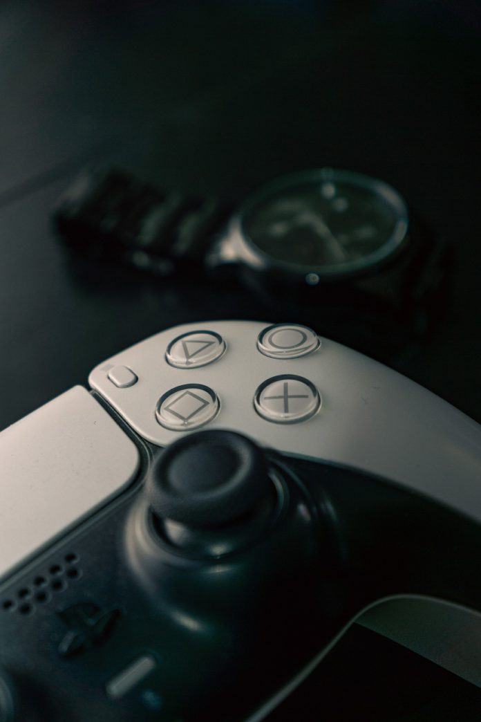 controller, analogue, watch-7714412.jpg